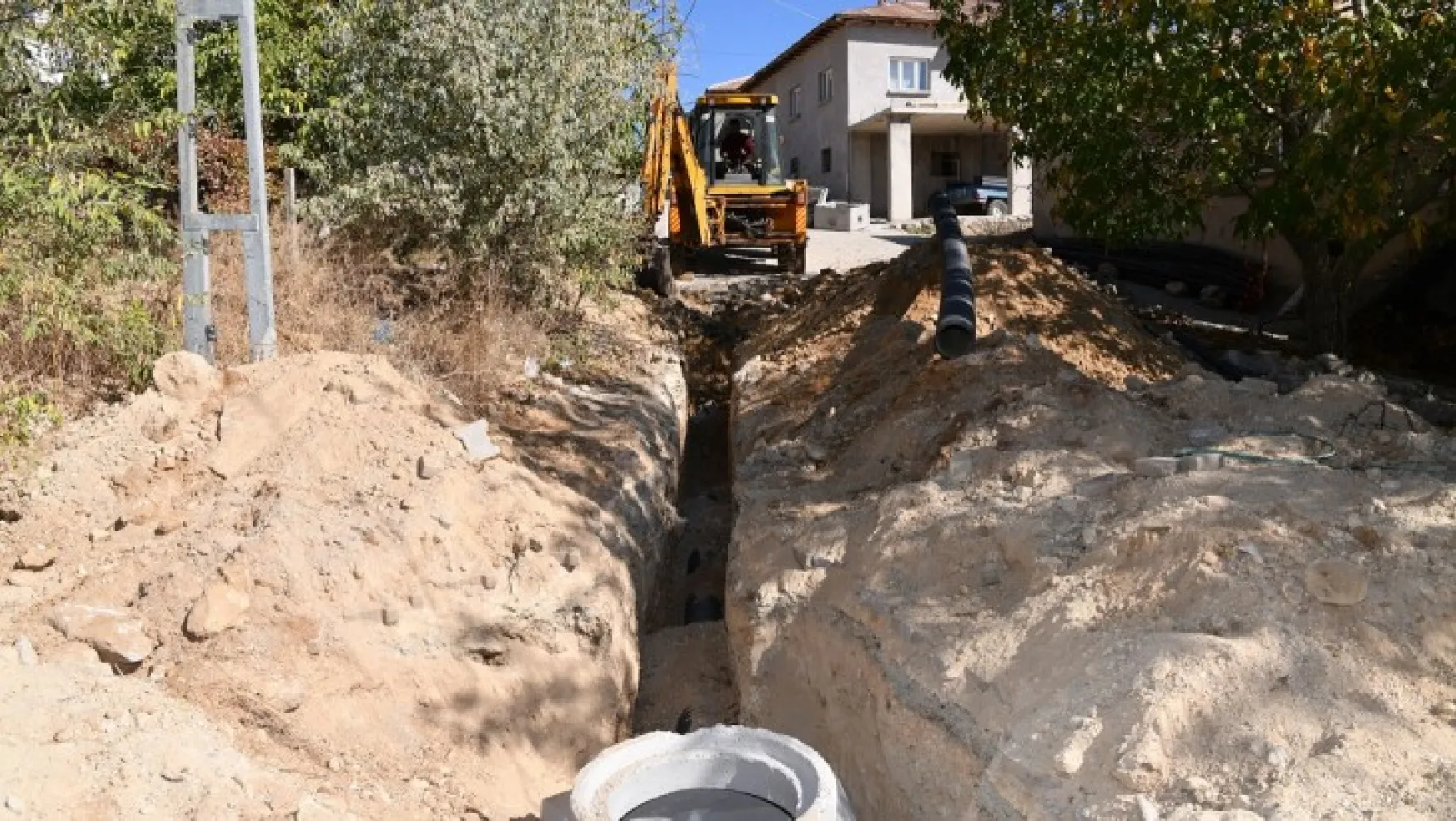 Doğanşehir'de İki Mahalleye 7 Bin 900 Metre Kanalizasyon Hattı