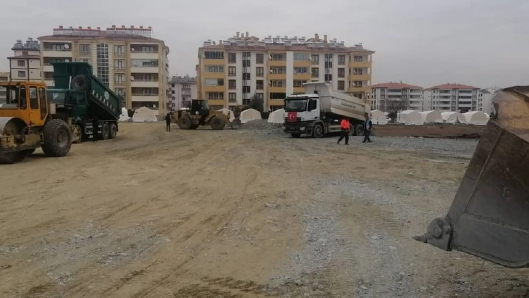 Elazığ Belediyesi'nde Deprem Sonrası Yoğun Mesai Sürüyor