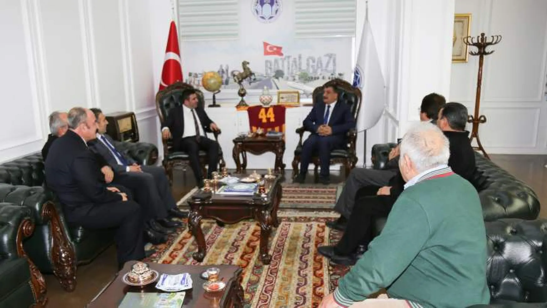 Başkan Gürkan, 'Siyasi Partiler, Memlekete Hizmet Etme Amacına Matuftur'