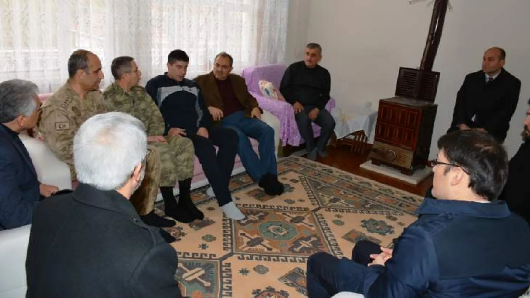Vali Kaban, Zeytindalı Harekâtı'nda Yaralanan Askerimiz ve Şehit Ailelerini Ziyaret Etti