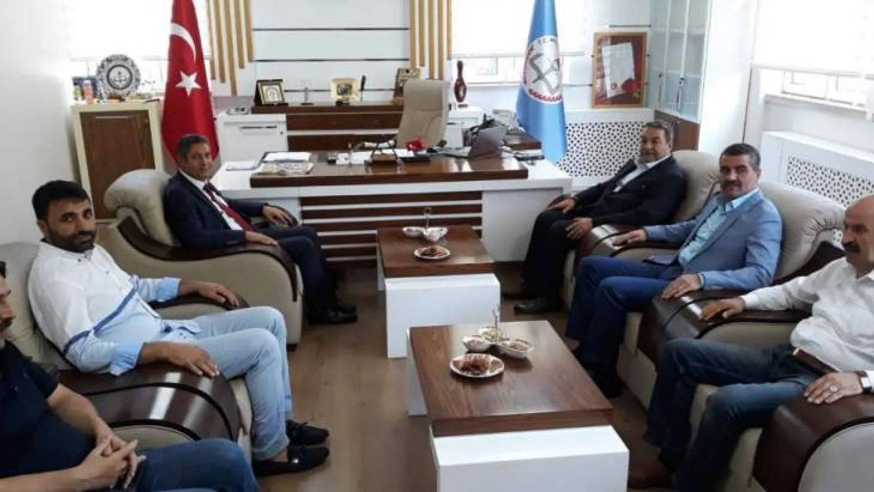 MHP'li Fendoğlu, kurum ve STK'ları ziyaret etti