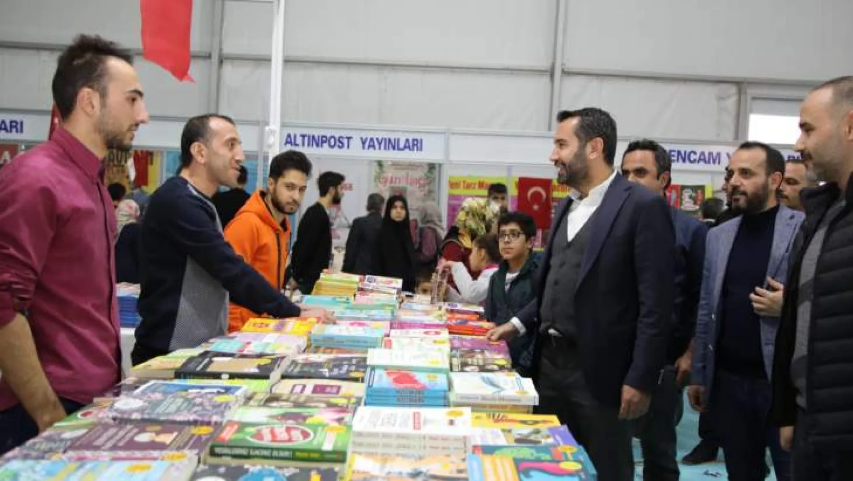 Elazığ Belediyesi 3. Kitap Fuarı'nı 125 Bin Kişi Ziyaret Etti