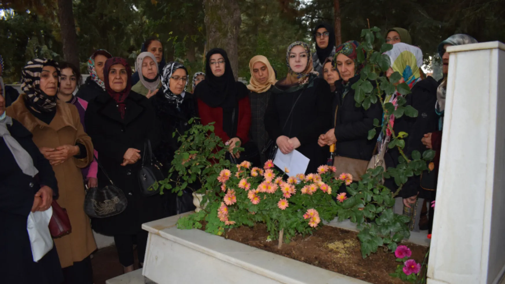 Kadın Meclisi Şehit Öğretmenleri Unutmadı