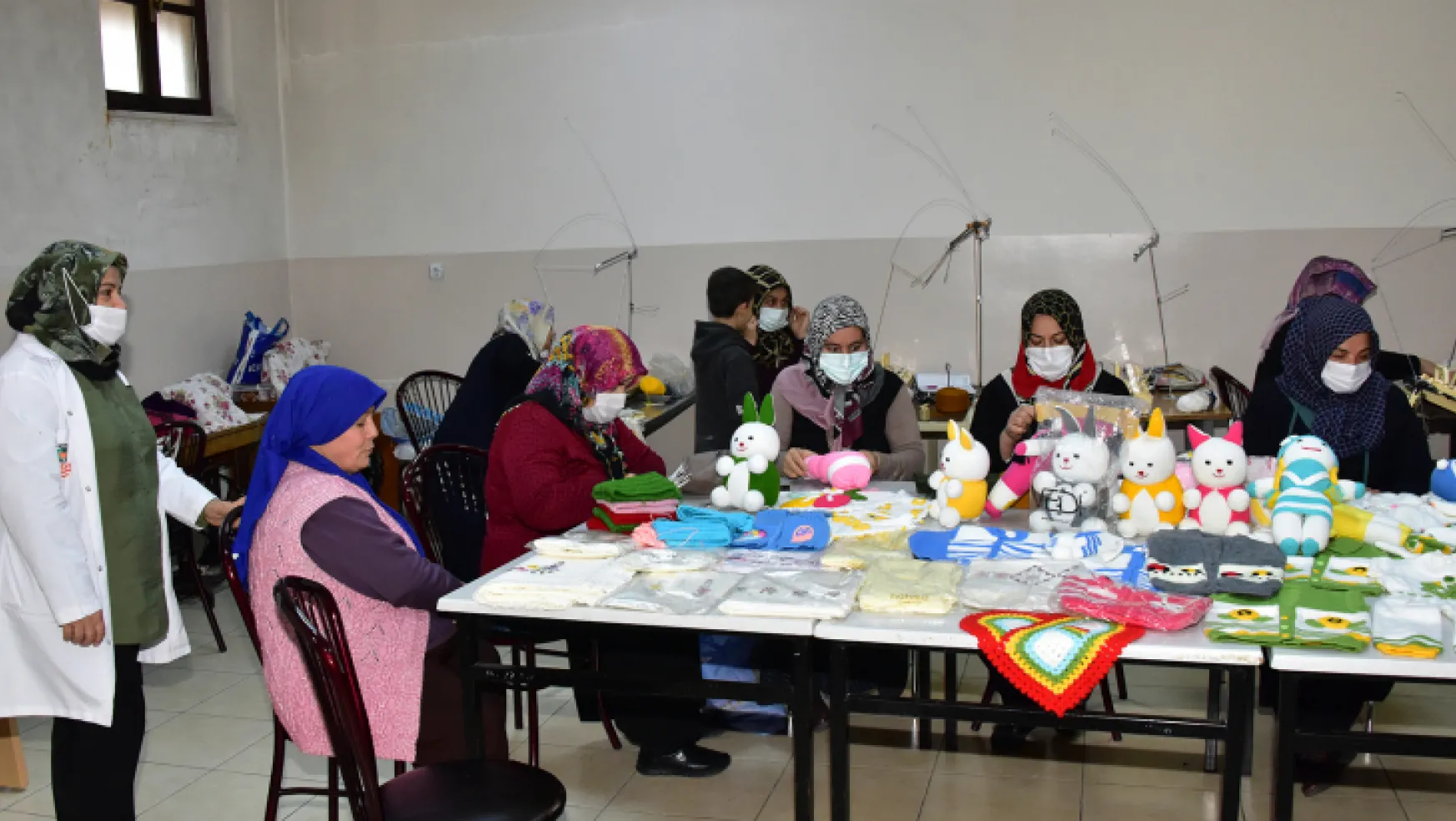 Malatya Büyükşehir Belediyesi, 26 Eğitim Merkezinde 2 Bin Kursiyere Hizmet Veriyor