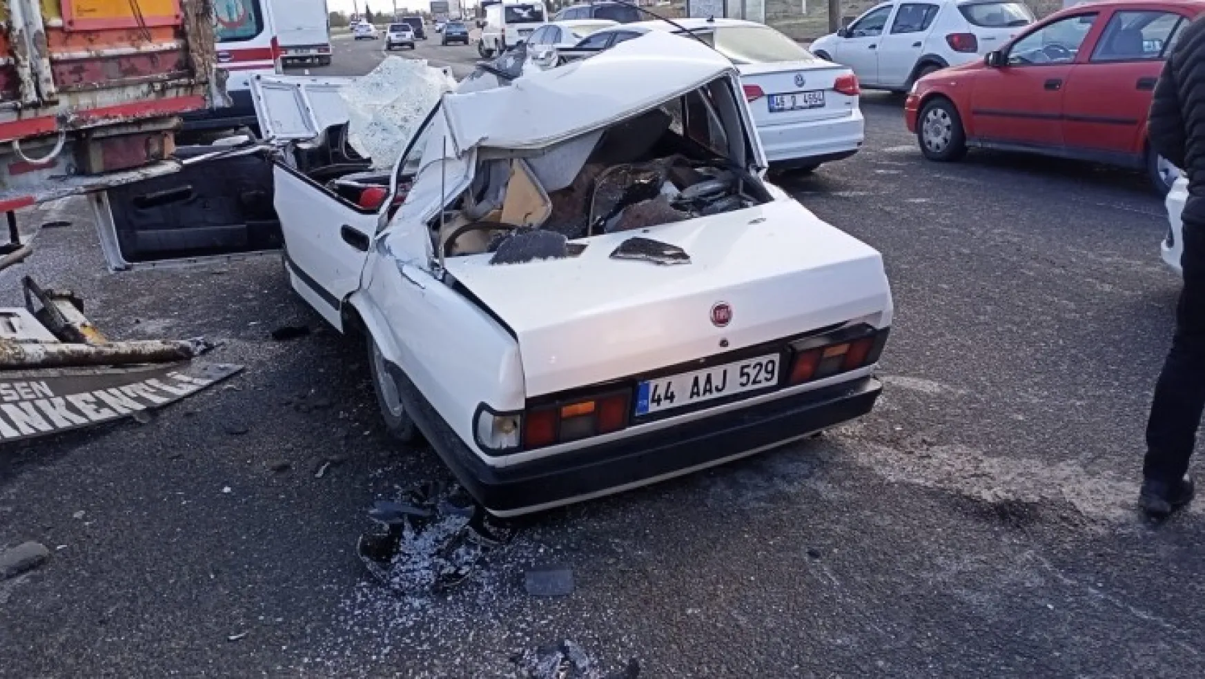 Malatya'daki Trafik Kazasında iki Vatandaş Yaralandı