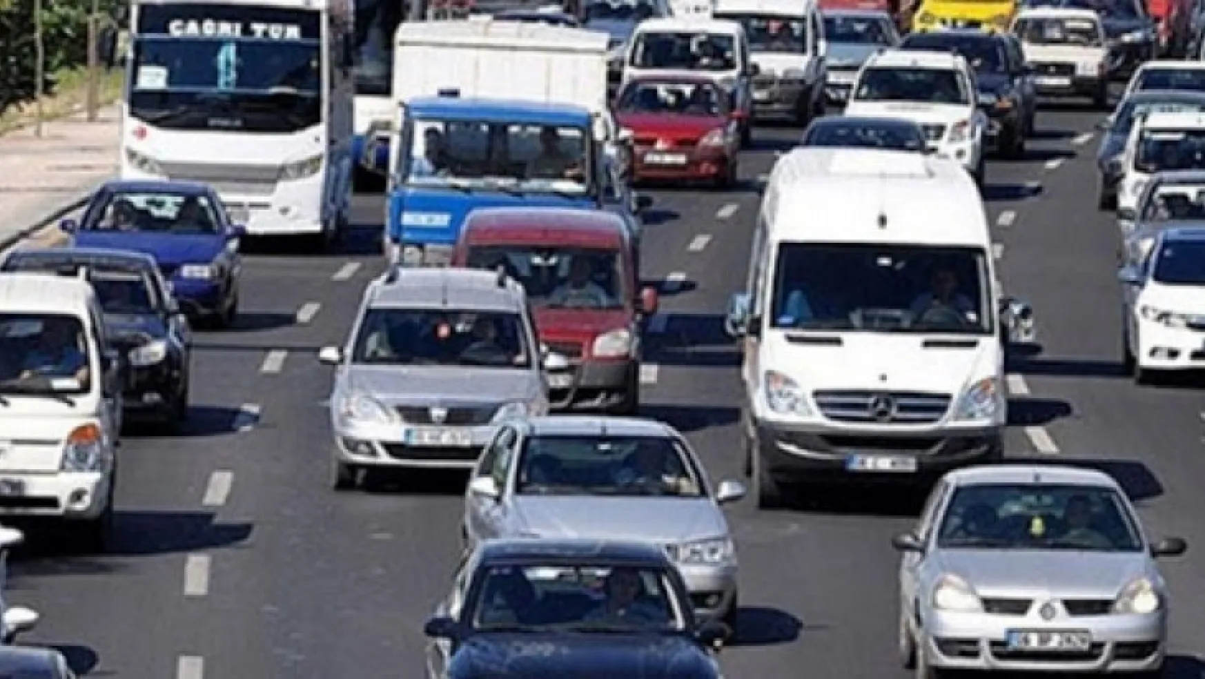 Malatya'da trafiğe kayıtlı araç sayısı Nisan ayı sonu itibarıyla 178 853 oldu.
