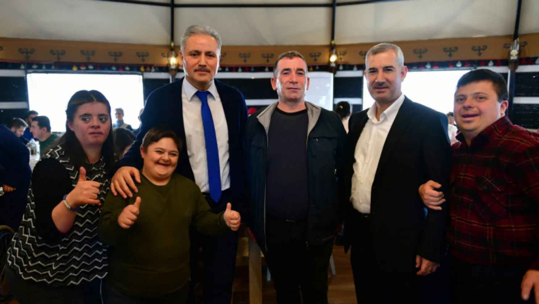 Milletvekili Çakır İle Belediye Başkanı Çınar Engelli Vatandaşlar Ve Aileleriyle Buluştu