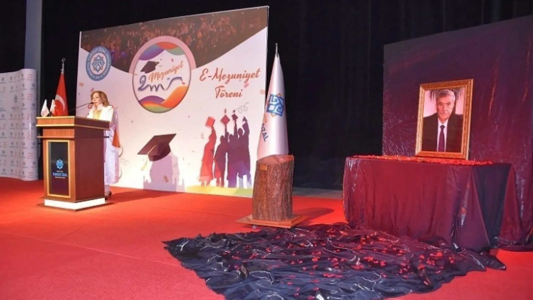 MTÜ'de e-mezuniyet töreni ve e-konser gerçekleşti