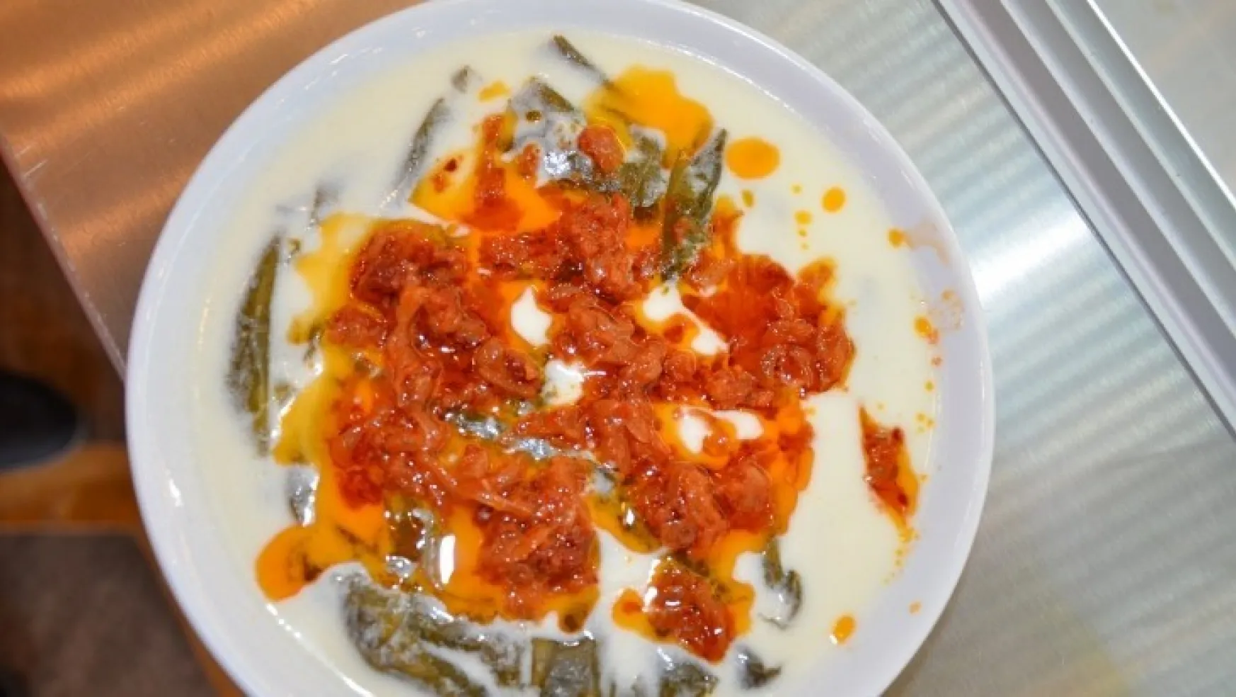 'Türkan Hanımın Konağı' Dizisinde 'Padişah Yemeği' Kiraz Yaprağı Sarmasının Tanıtımı Yapıldı