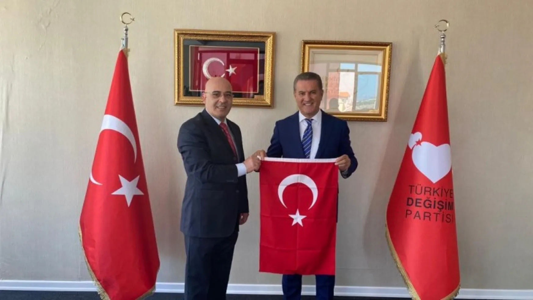 Türkiye Değişim Partisi Parti meclisi üyeliğine seçildi