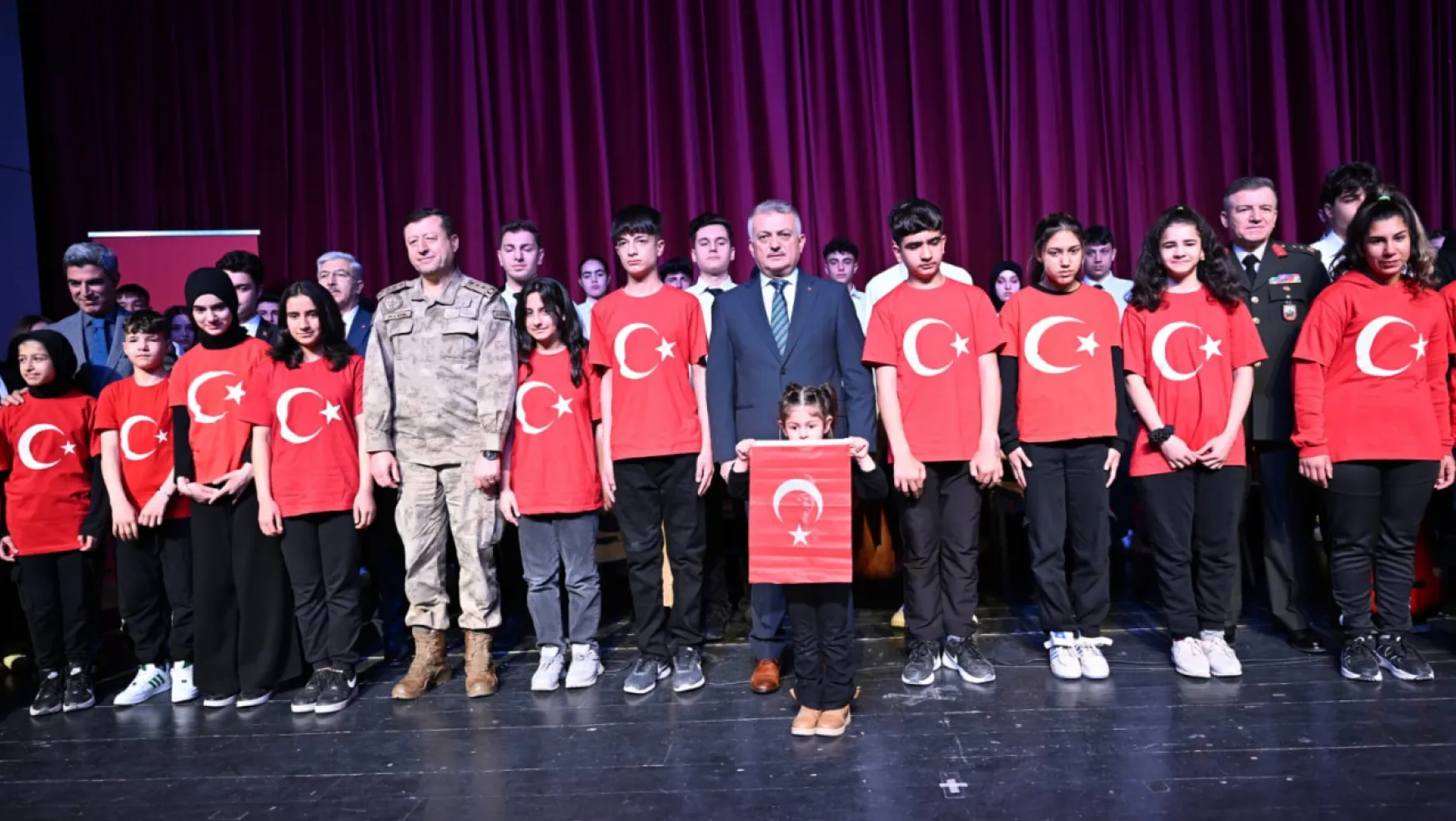 Vali Ersin Yazıcı 12 Mart İstiklal Marşı'nın Kabulü ve Mehmet Akif Ersoy'u Anma Etkinliğine KatıldI