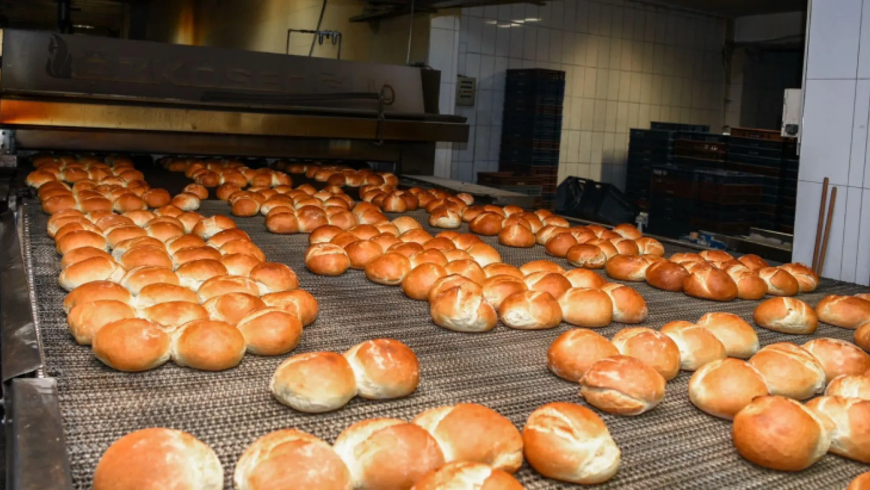Vatandaşların Ekmek İhtiyaçları Ücretsiz Olarak Karşılanıyor