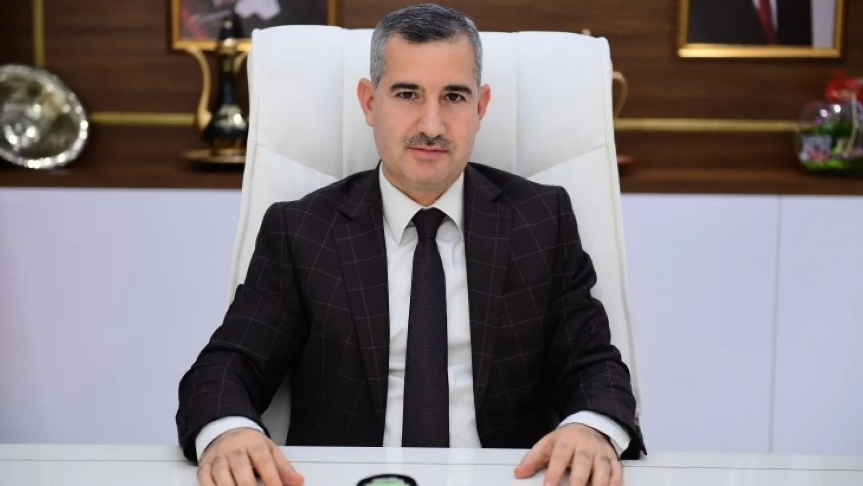 Yeşilyurt Belediye Başkanı Mehmet Çınar'dan Berat Kandili Mesajı