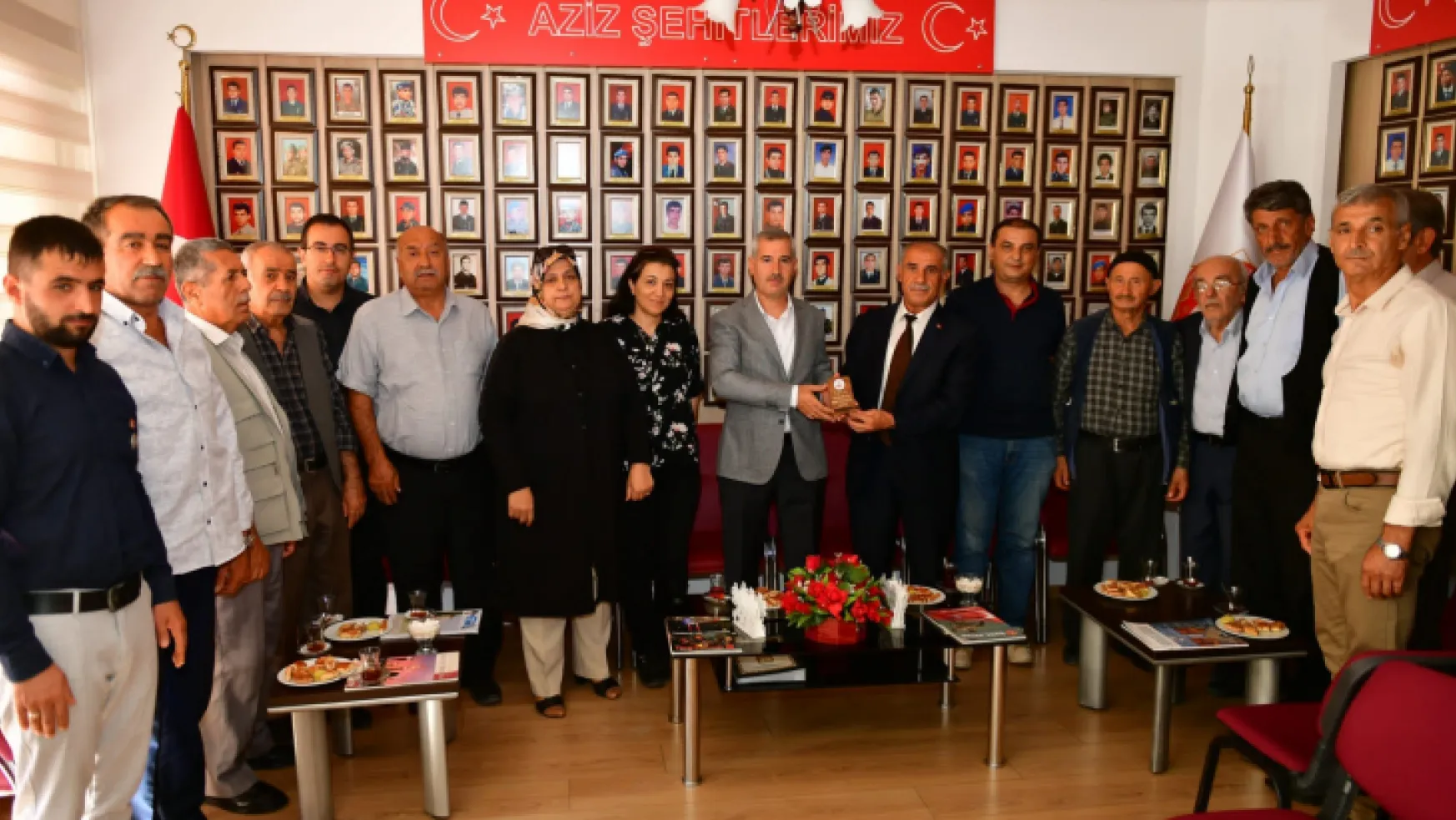 Yeşilyurt Belediye Başkanı Mehmet Çınar, Şehit Ve Gazi Yakınları İle Gazilerle Bir Araya Geldi