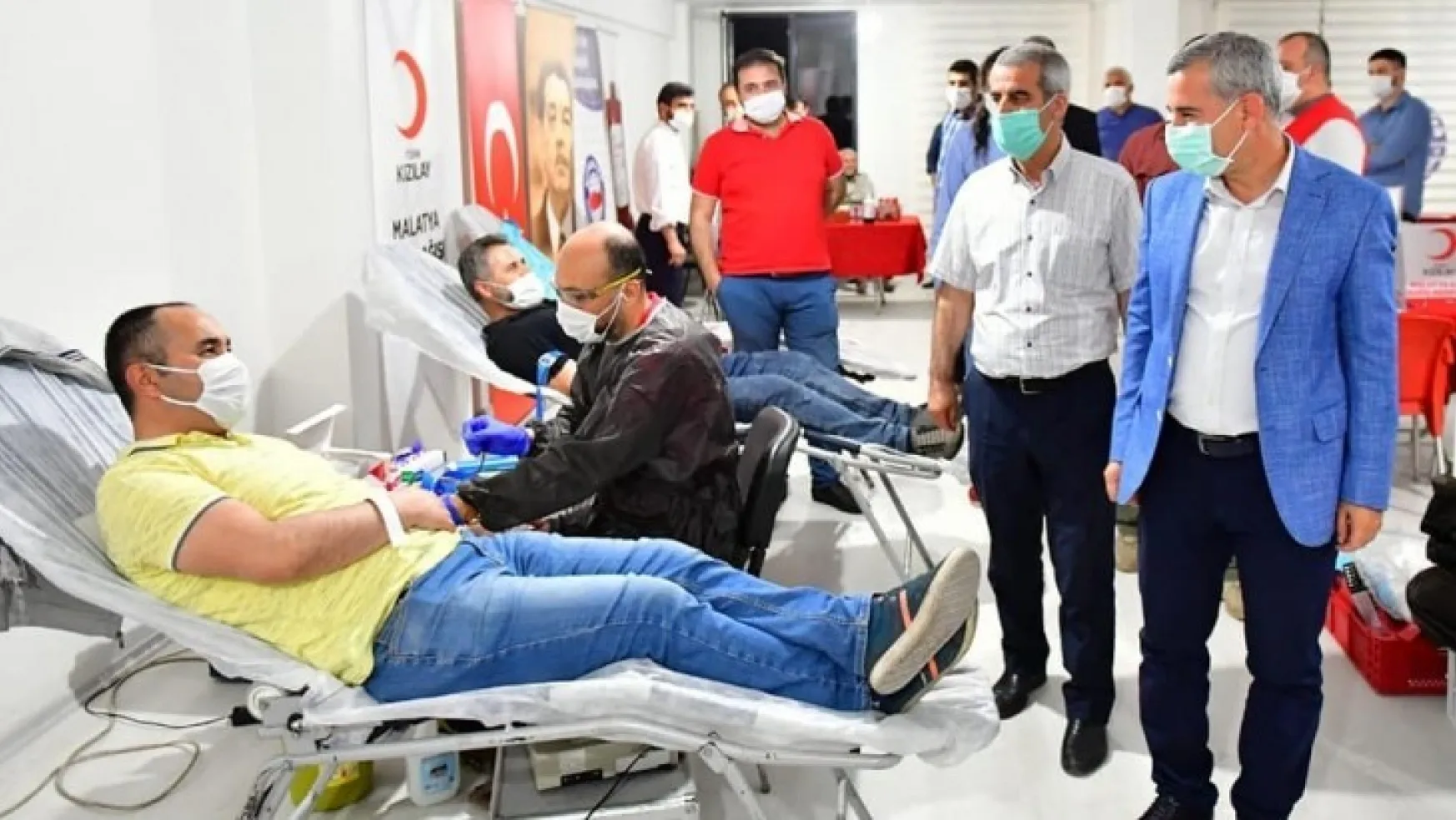 Yeşilyurt Belediye Başkanı Mehmet Çınar'dan Türk Kızılay'ının Kan Bağışına Tam Destek
