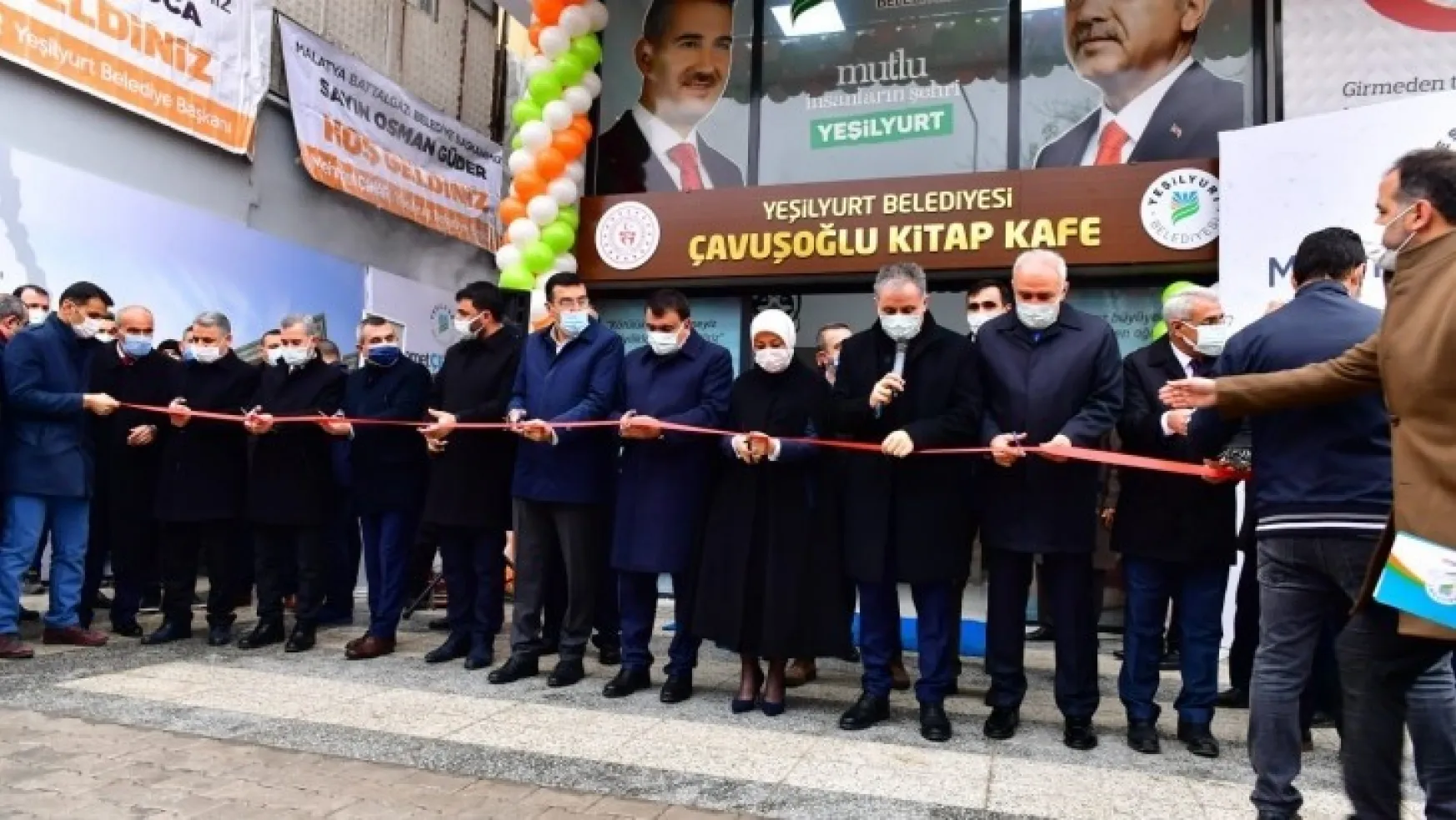 Yeşilyurt Belediyesi, Eğitim Yatırımlarına Çavuşoğlu Kitap Kafe'yi de Ekledi