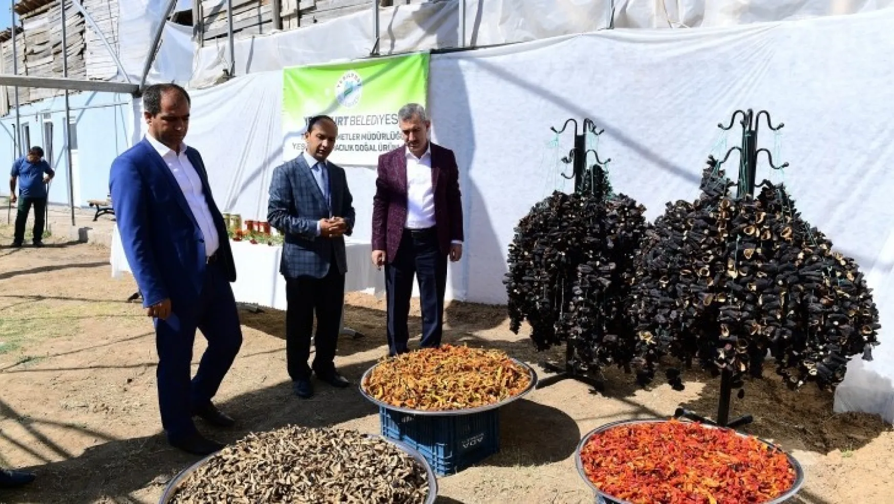 Yeşilyurt Belediyesi, 'Yeşil Gıda Seracılık' Alanında Yerli Üretime Ciddi Destek Sağlıyor
