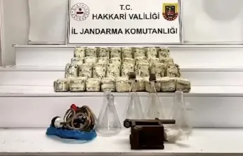 3 Şüpheliden 1'i Tutuklandı: Jandarmadan Uyuşturucuya Ağır Darbe