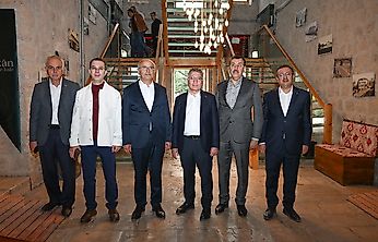 Abdullah Güler'den Bi Mekân Müze Kafeye Övgü: 'Çok Güzel Bir Yer Olmuş'