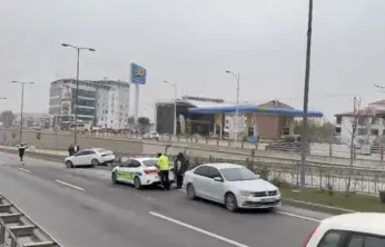 Alt Geçit Çıkışında Zincirleme Kazadan Maddi Hasar