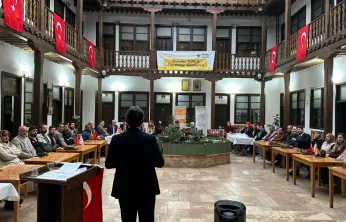 Arapgir'de Tarihi Millet Hanı'nda Fethi Gemuhluoğlu Anıldı