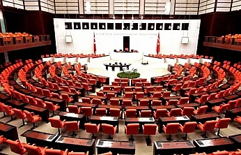 Aşırı Hıza Ehliyet Yaptırımı: 90 Güne Kadar El Koyma Geliyor