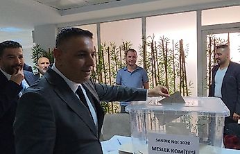 Başkan Sadıkoğlu, oyunu kullandı