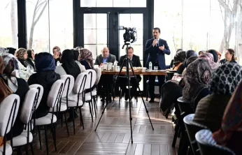 Başkan Taşkın Ak Parti Kadın Kolları Mahalle Başkanları Toplantısına Katıldı