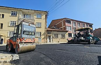 Battalgazi Belediyesi TOKİ Konutlarının Bağlantı Yollarını Asfaltladı
