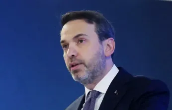 Bayraktar: Rusya ile gaz alım kontratları bir yıl uzatılacak