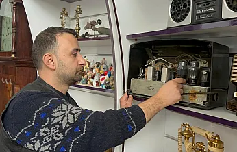 Bir Radyo ile Başlayan Tutku, Antika İşletmesine Dönüştü