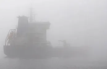 Çanakkale Boğazı yoğun sis nedeniyle trafiğe kapatıldı