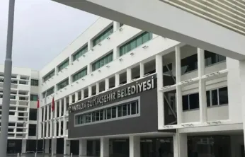 CHP'li Antalya Büyükşehir Belediyesi'ne 8. dalga rüşvet operasyonu: 8 gözaltı