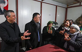 CHP Lideri Özel: 'Depremzedelerin Sorunları Unutulamaz'