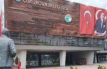 Çukurova Belediyesi'ne operasyon: 49 kişi hakkında gözaltı kararı