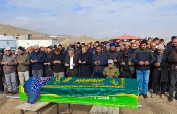 Darende'de Dağlık Alanda Ölü Bulunan Zeynep Turgut Toprağa Verildi