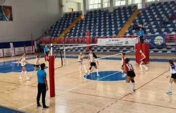 Dışarıdan Transfer Yok, Başarı Var: Malatya'nın Genç Voleybolcuları Kazanıyor
