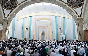 Diyanet'ten Cuma Hutbesi: Camiler Toplumsal Hayatın Merkezinde