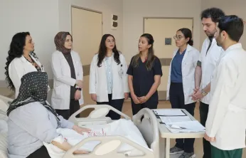 'Doç. Dr. Lezan Keskin: 'Diyabet Tüm Vücudu Etkileyen Kronik Bir Hastalıktır''