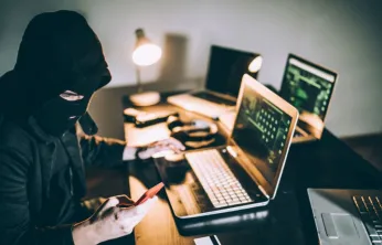 Dolandırıcıların Yeni Hedefi Mobil Oyunlar ve Uygulama Mağazaları