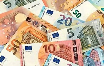 Dolar Geriledi, Euro Yükseldi: Piyasalarda Son Durum