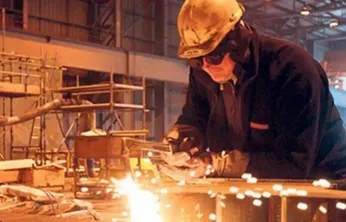 Ekimde sanayi üretim endeksi yıllık arttı, aylık geriledi