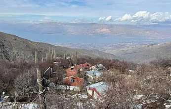 Erkan Çetinkaya'dan Sert Çıkış: 'Toprağın Altındaki Bakır, Üstündeki Yaşamdan Değerli Değil'