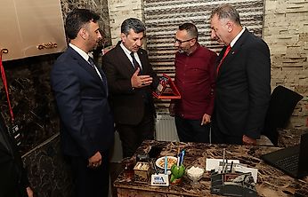 Ferhat Yılmaz'dan Kerem Altın'a Ziyaret ve Plaket Takdimi