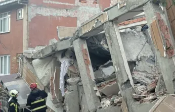 Gebze'de Korkutan Çökme! 7 Katlı Bina Yerle Bir Oldu