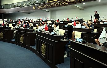 Genç Meclis'te Yeni Dönem Mesajı: 'Sözümüz Gençlerimizin Sözü Olacak'