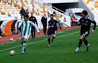 Güney Tutcuoğlu Sahneye Çıktı, Yeşilyurtspor Kazandı