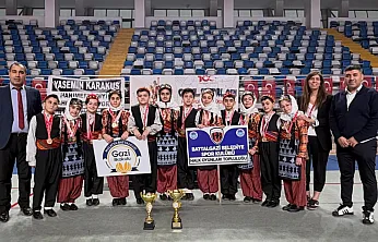 Halkoyunlarında Zirve Değişmedi: Gökhan Menekşe Spor Kulübü'nden Çifte Şampiyonluk Serisi