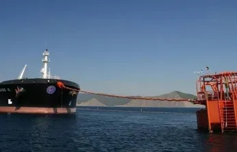 İki Tanker İnsansız Hava Araçlarının Hedefi Oldu