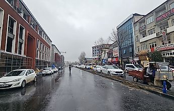 İnönü Caddesi-Fuzuli Caddesi Güzergahında Kavşak Çalışması Başlıyor